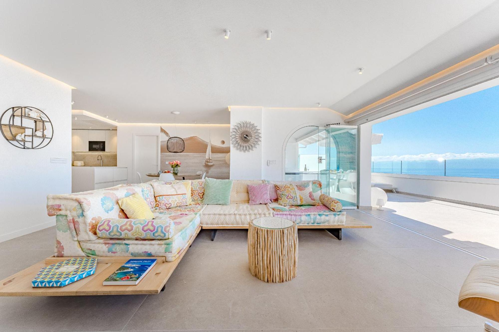 Blue Haven - Ocean View Penthouse With Jacuzzi And Pool Lägenhet Acantilado de los Gigantes Exteriör bild