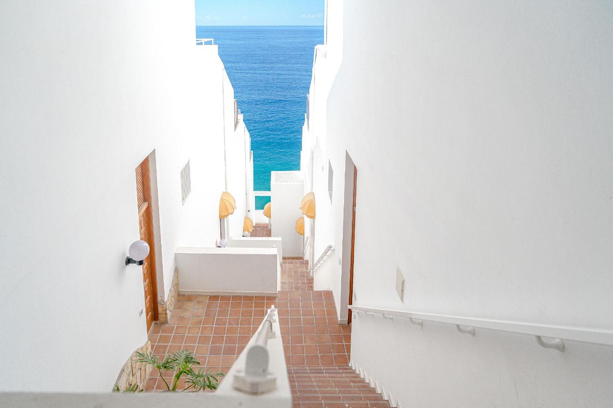 Blue Haven - Ocean View Penthouse With Jacuzzi And Pool Lägenhet Acantilado de los Gigantes Exteriör bild